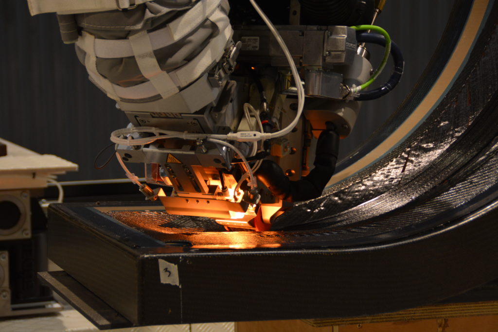 Avel Robotics fabrication foils robot voile Lorient